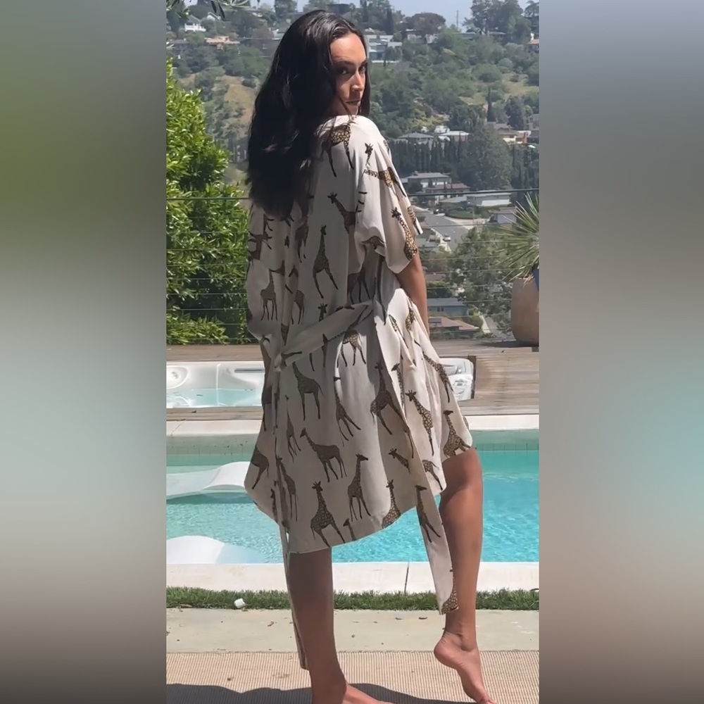MASON GREY ROBE - Picture 3 of 4